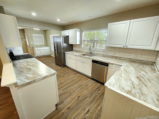 Photo - 112 Bluebonnet Rd Condo