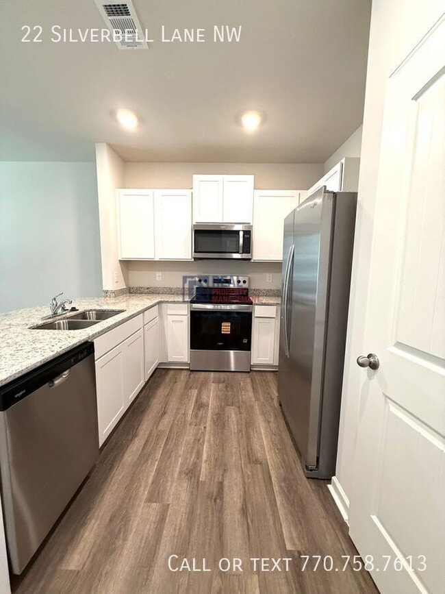 Photo - 22 Silverbell Ln NW