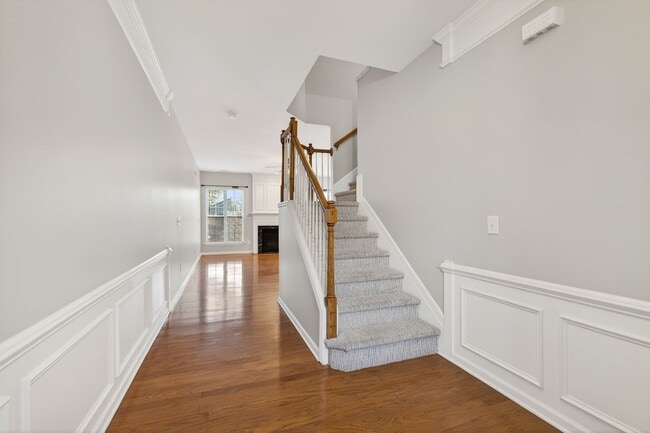 Photo - Cozy 3BR Townhouse in Glenwood Crossing!