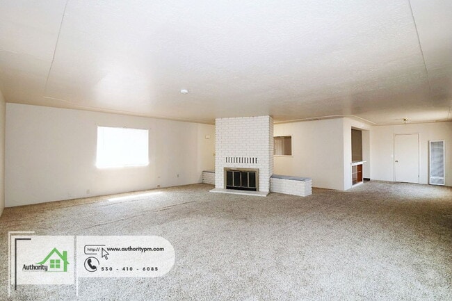 Photo - 1830 Rosaline Ave