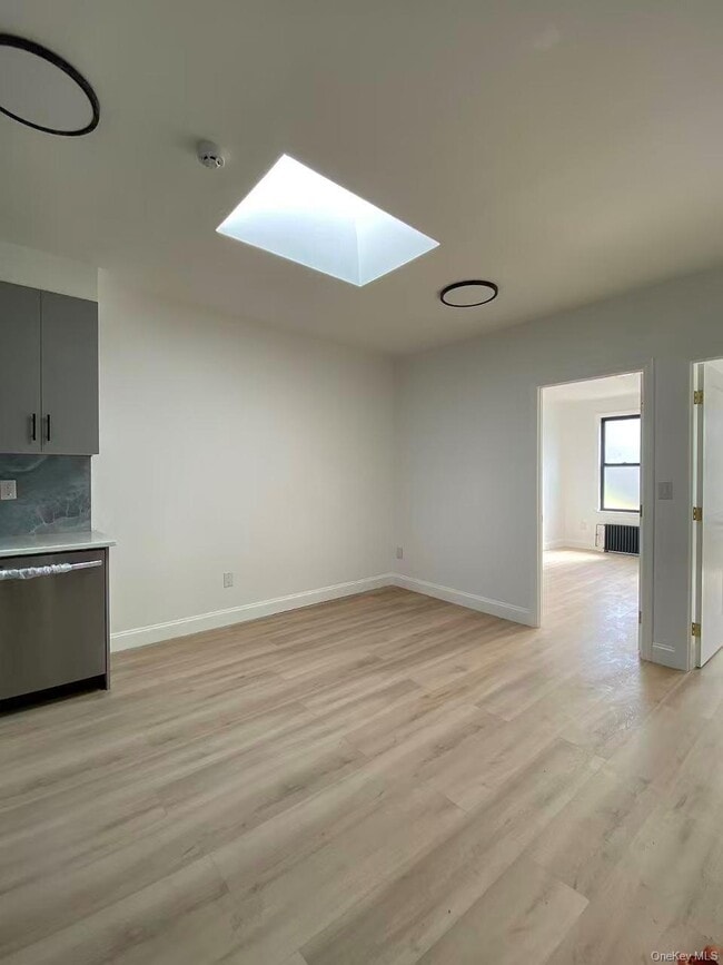 Photo - 8-55 Wyckoff Ave Unit 2