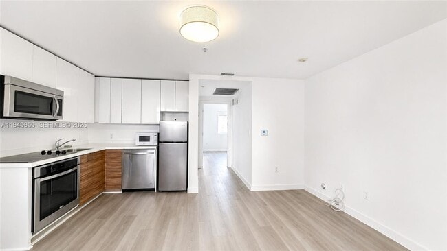 Photo - 820 15th St Unit 103