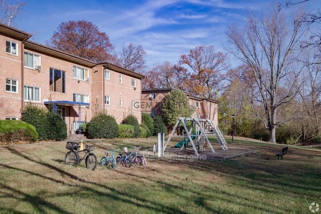 Photo - Friendship Place Apartments