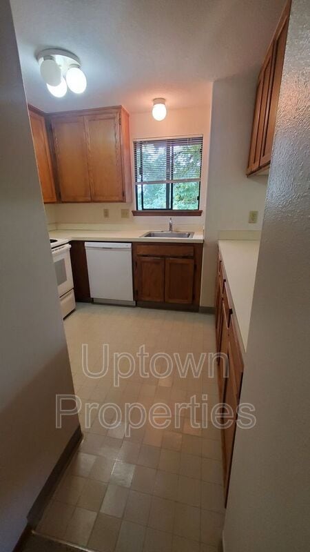 Photo - 1516 SW Dewitt St