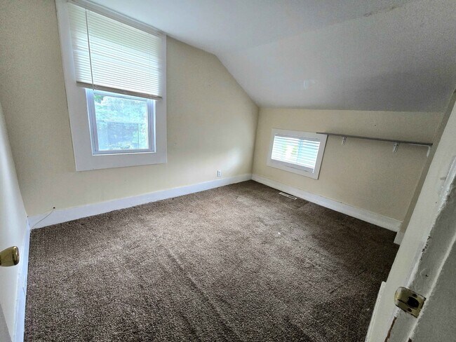Bedroom 2 - 272-102 W William St Unit Back