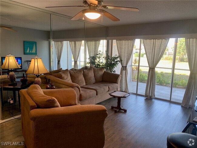 Building Photo - 1624 Pine Valley Dr Unit 105 Rental