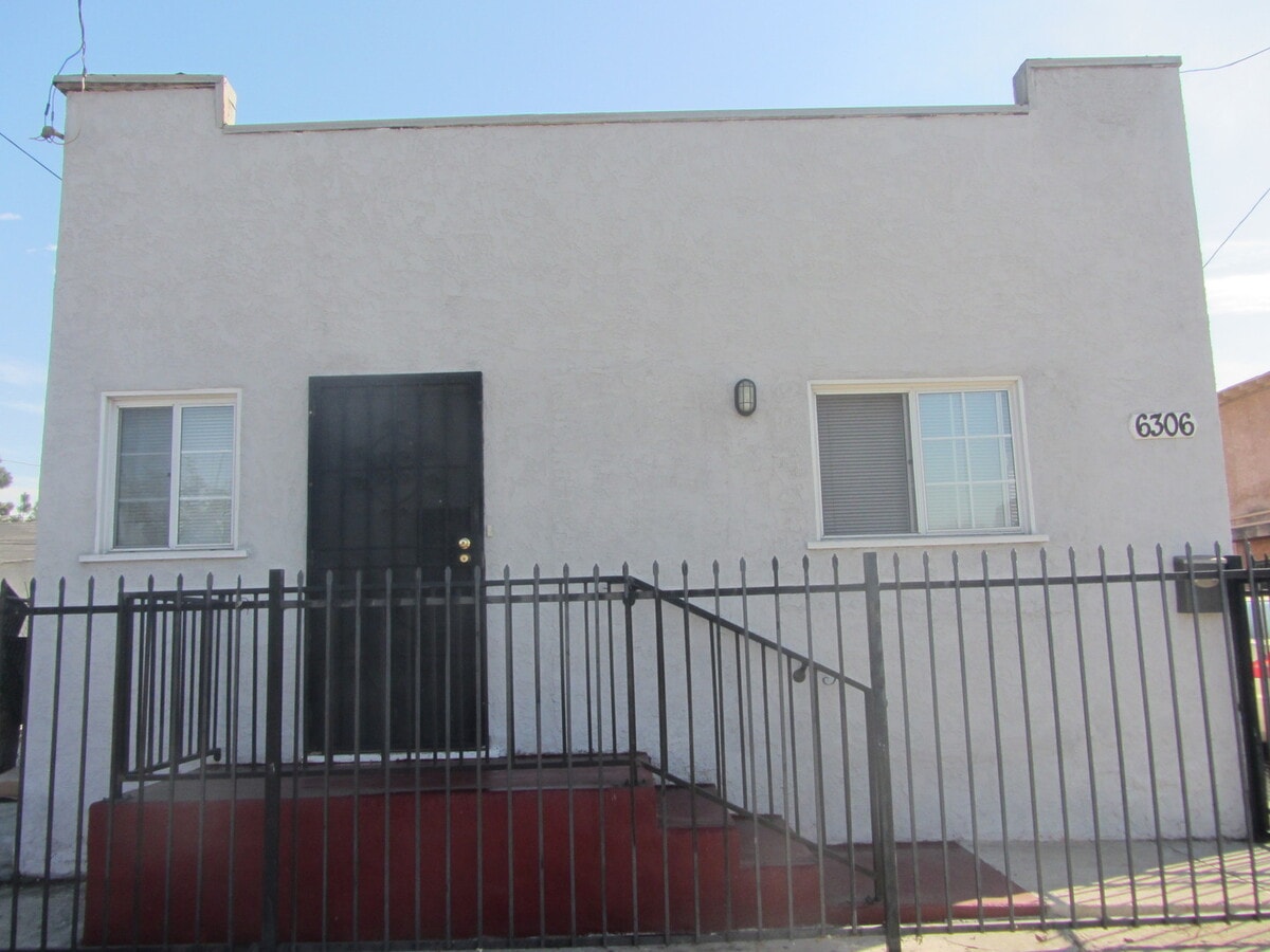 6306 S. Vermont Ave - 6306 S. Vermont Ave Apartamentos
