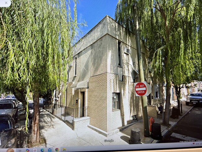 Building Photo - 2855 Winton St Unit 2BD Corner Apt With Yard