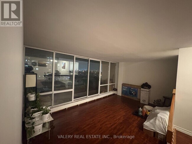 Photo - 31 Four Winds Dr Unité 708