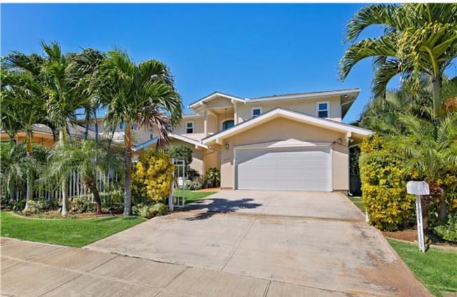 Building Photo - 4320 Pahoa Ave