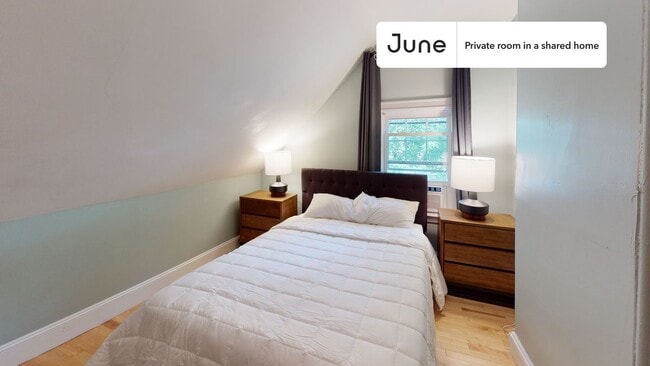 Photo - Room in Shared 7 bed/2.5 bath home Unidad E