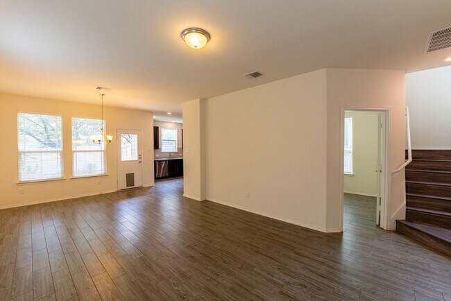 404 Buttercup Creek Blvd