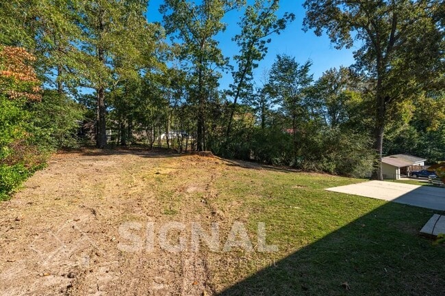 Photo - 10 37th Ave NE