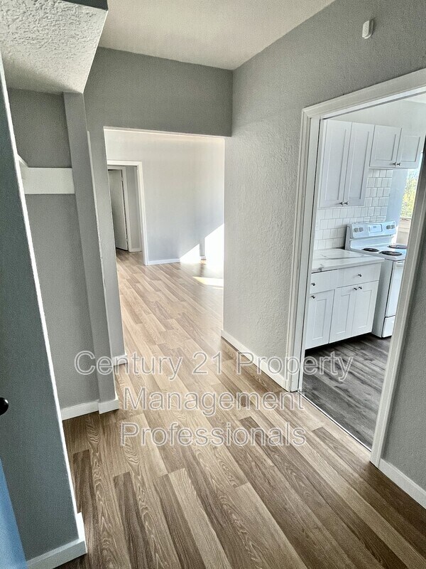 Photo - 11235 117 St NW Unit 2