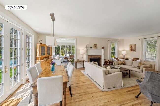 Photo - 7 Bridge Hill Ln