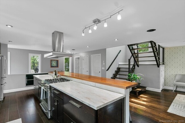 Photo - 33 Jefferson Pl