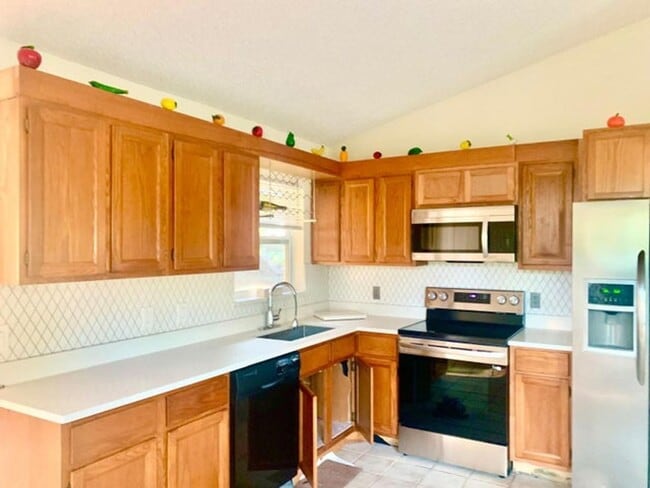 Photo - 107 Gibraltar St