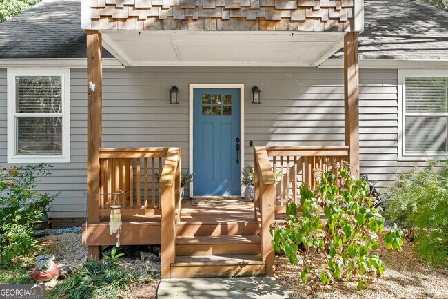 Photo - 1552 Belmont Ave SW