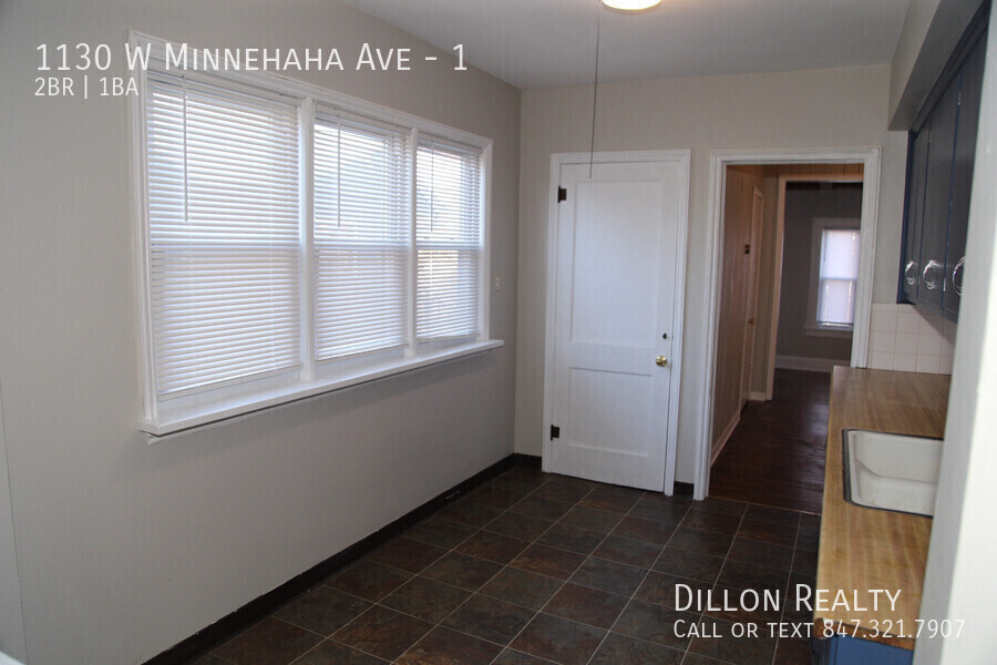 Photo - 1130 W Minnehaha Ave Apartment Unit 1