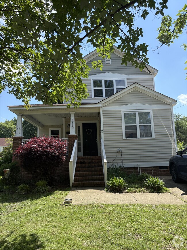 Building Photo - 315 S East St Rental