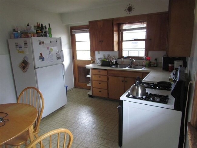 Photo - Great 3BR Bryan Park