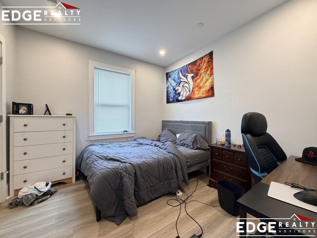 Photo - 64 North Beacon St Unidad 1