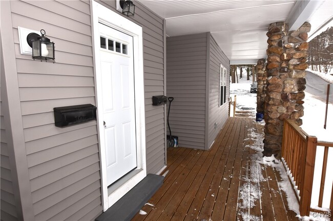 Photo - 137 Genesee St