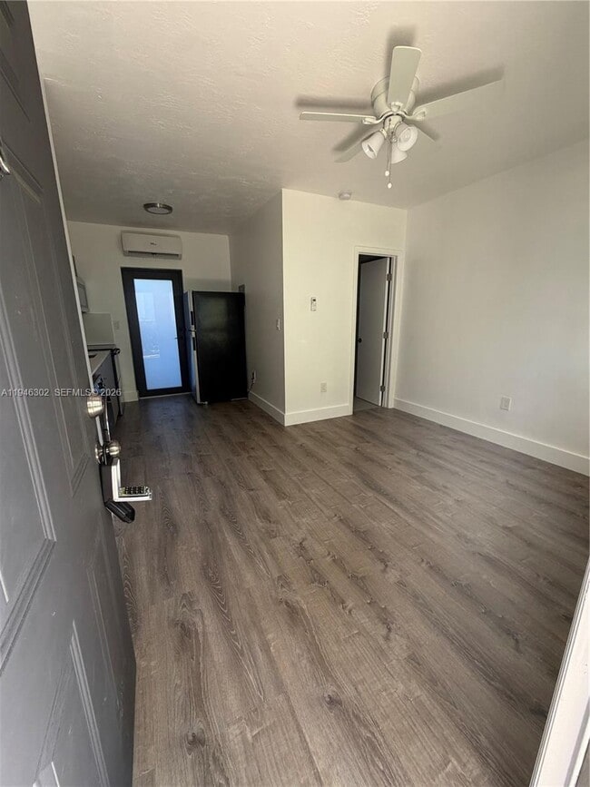 Photo - 201 SW 21st Ct Unidad 1