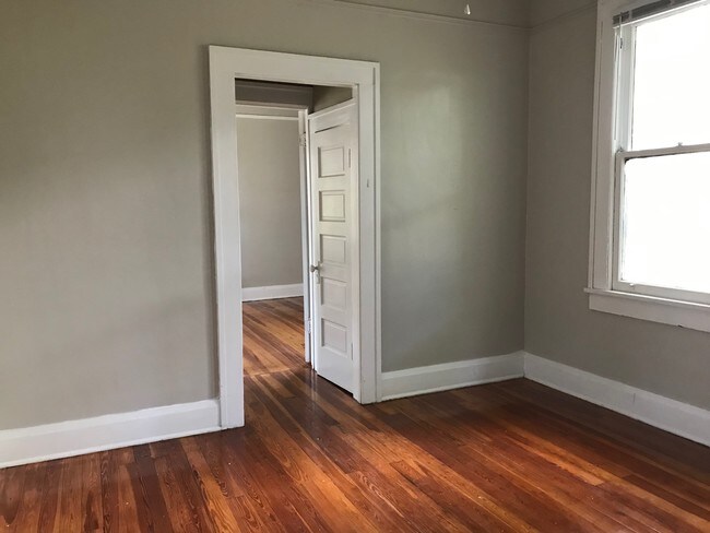 Photo - 842 E Lime St