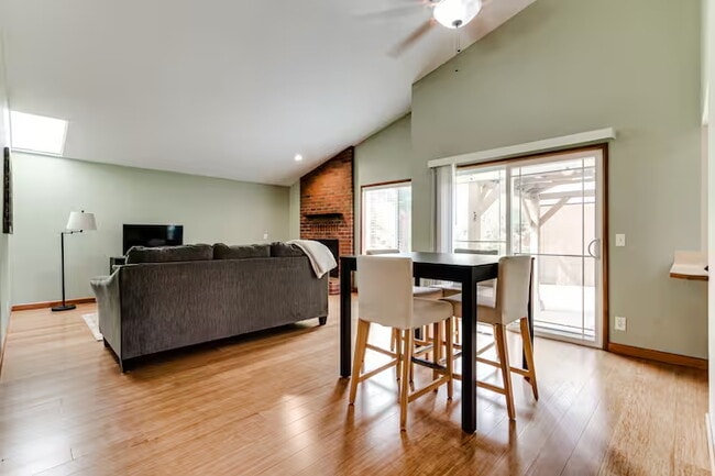 Photo - 2644 Willona Dr