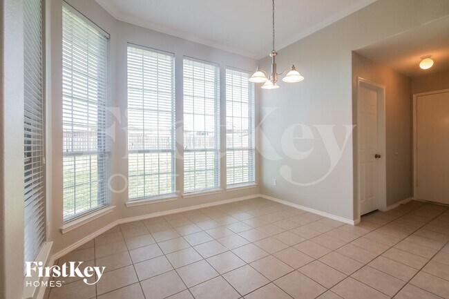 Photo - 1731 Vista Ridge Dr W