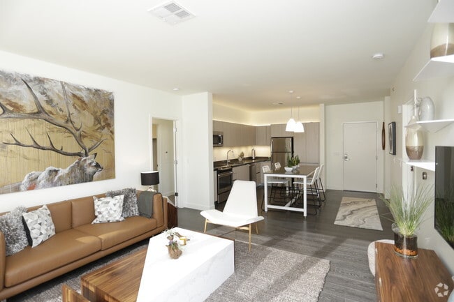 2BR, 2BA - 2C_1114 SF