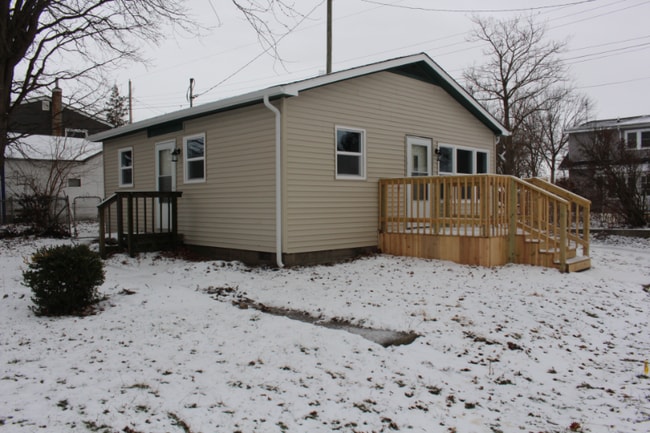 Photo - 310 E 37th St