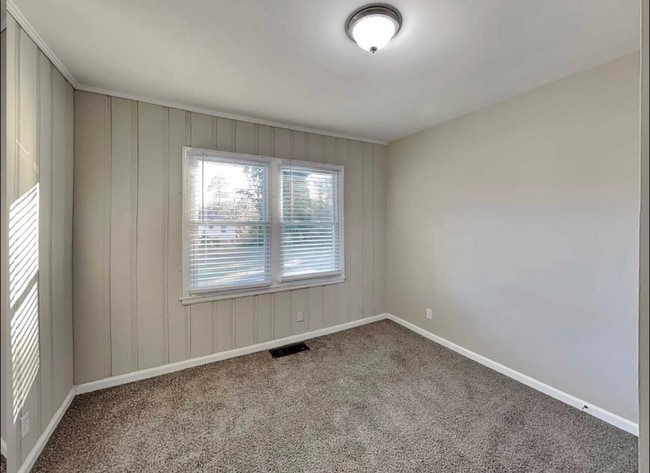 Photo - 44 Pearsall Farm Ln