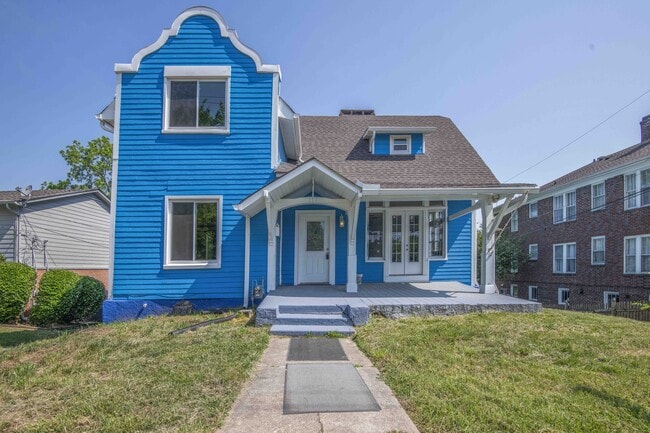 Building Photo - 117 E Glenwood Ave
