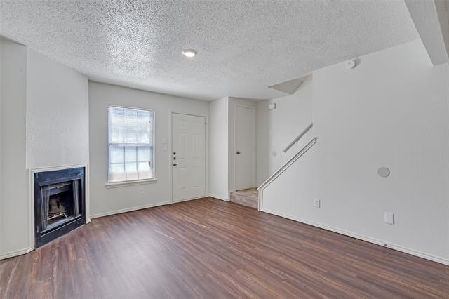 Photo - 210 Rolston Rd