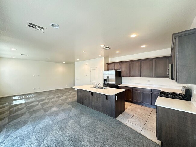 6784 Pivot Point St