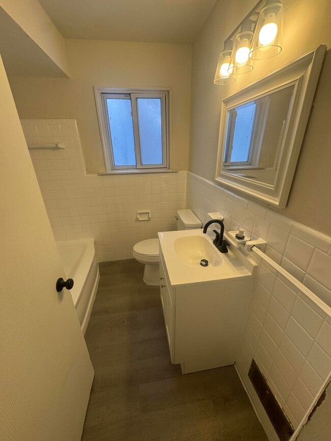 Photo - 9222 Forrer St