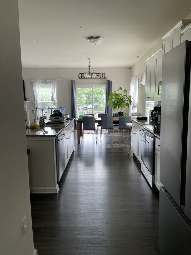 Photo - Large transitional with lots of room for entertainment on quiet cul-de-sac in Castleton Subdivision.