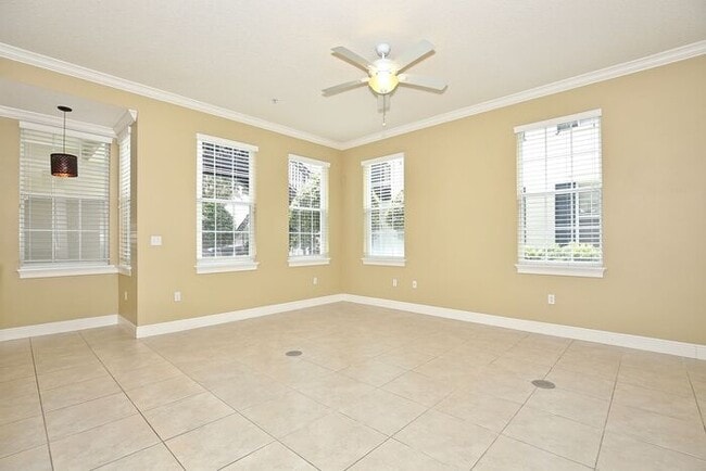 Photo - Stunning 3/2.5 Spacious Townhome with a 2 Car Garage Located in the Desirable Baldwin Park - Orla...
