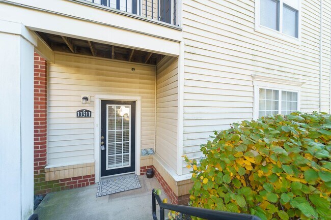 Photo - 3 level 2 BR 2BA condo in Fairfax Ridge