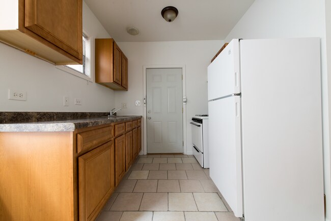 Photo - 8148-56 S Ingleside 914-918 E 82nd St Chicago, IL 60619