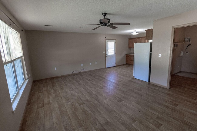 Photo - 1544 Florence Dr