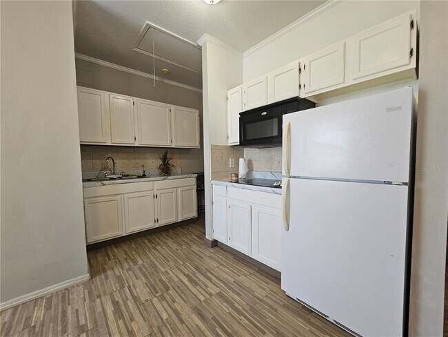 Photo - 2637 Belmont Pl