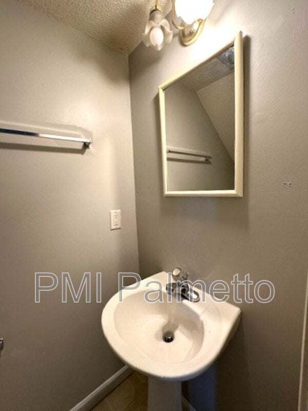 Photo - 5 Sterling Ridge Ct