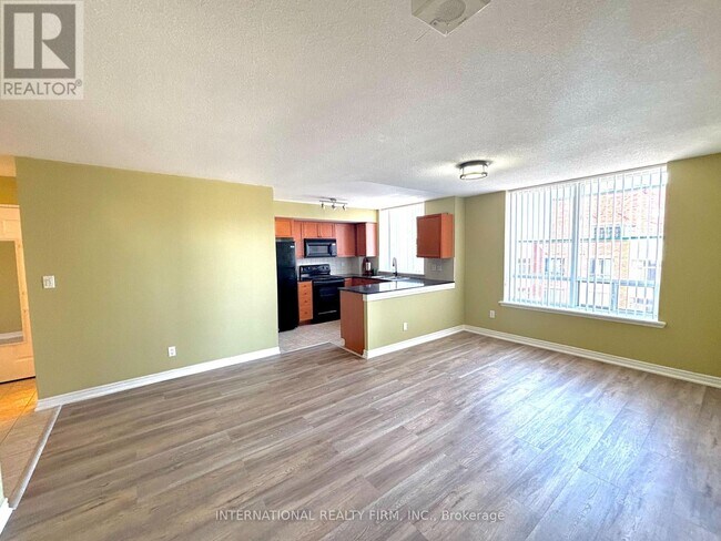 Photo - 1369 Bloor St W Unit 1014