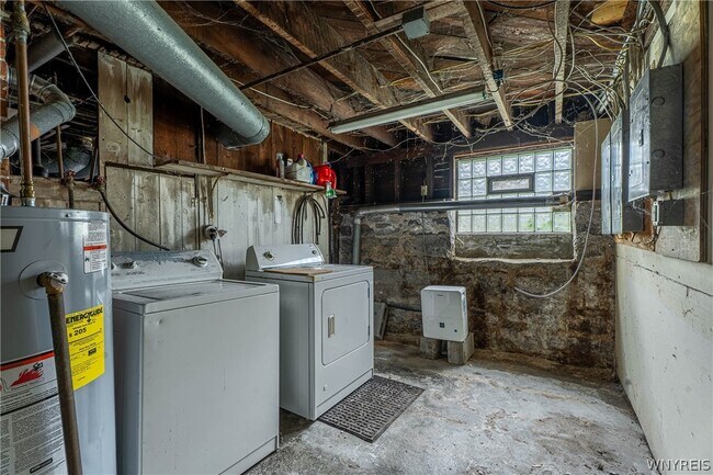 Photo - 117 Bidwell Pkwy
