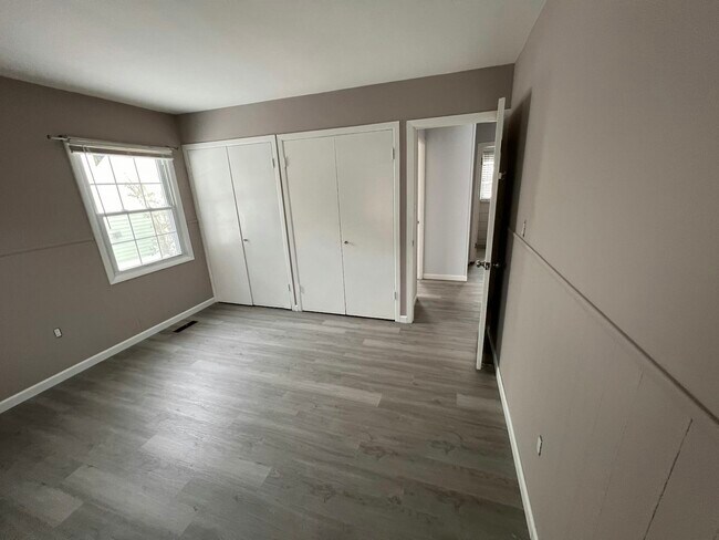 Photo - 8 Marboro Ln