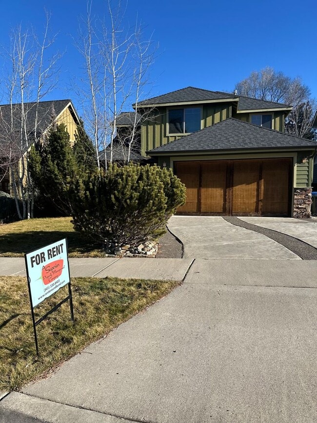 Building Photo - Live the Old Mill Lifestyle– Updated 3 Bedroom Home in Bend