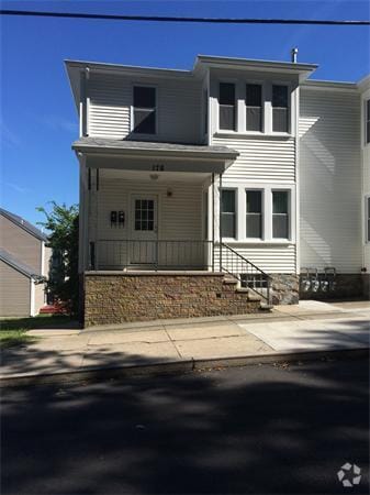Building Photo - 178 Hood St Unit 1W Rental